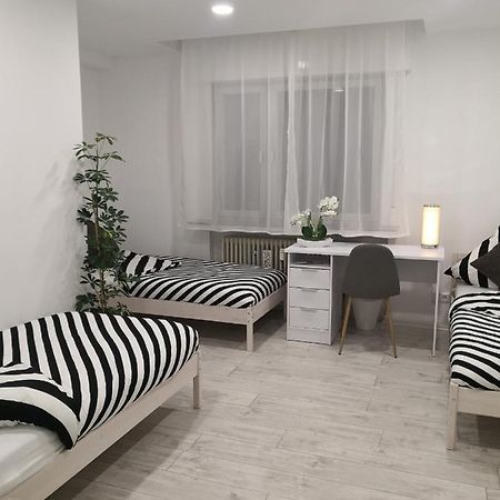 Schoene Und Optimal Gelegene Wohnung Weisskirchen Extérieur photo