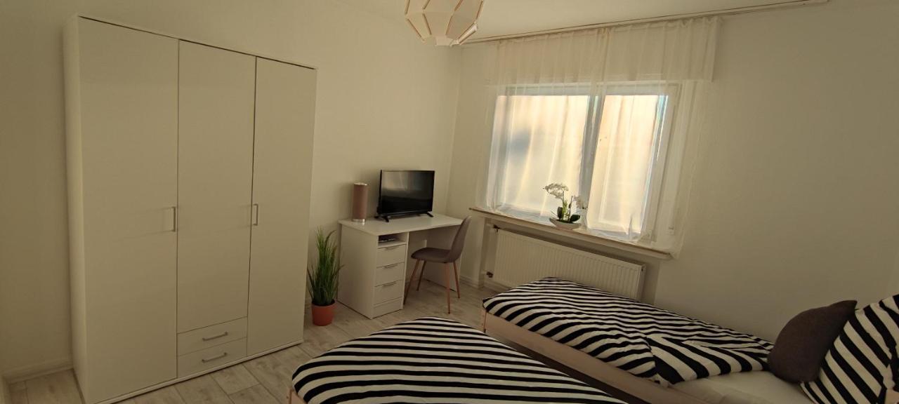 Schoene Und Optimal Gelegene Wohnung Weisskirchen Extérieur photo