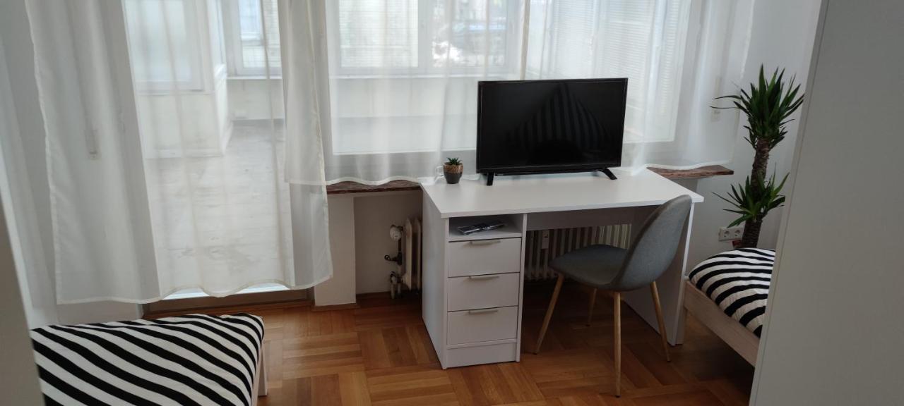 Schoene Und Optimal Gelegene Wohnung Weisskirchen Extérieur photo